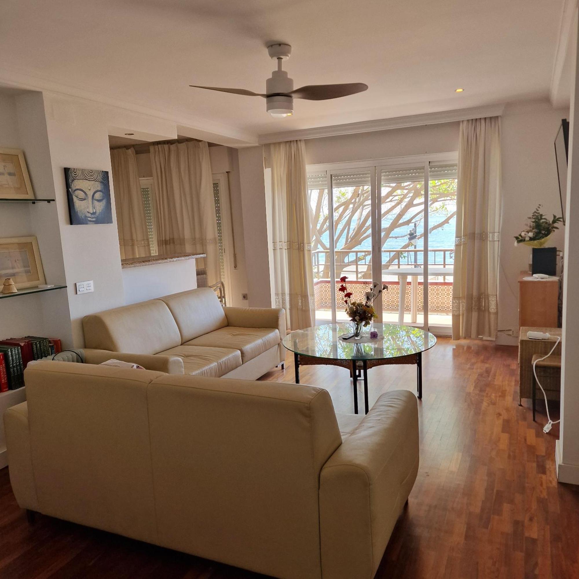 Estepona Playa 외부 사진